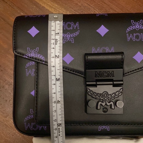 NEW‼️ MCM LOGO MONOGRAM CROSSBODY BAG UNISEX - Picture 9 of 9